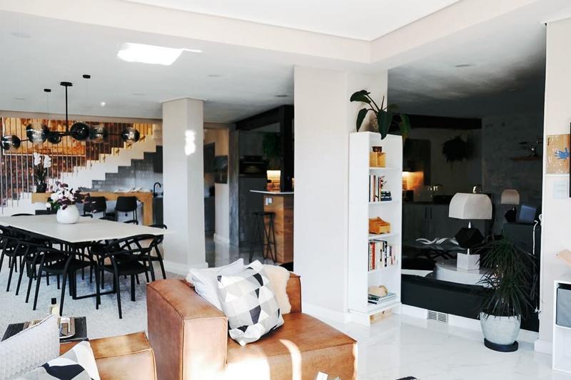 To Let 6 Bedroom Property for Rent in Bantry Bay Western Cape
